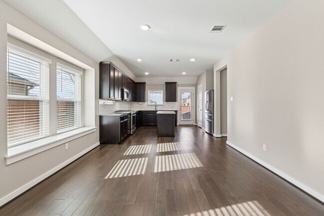 Building Photo - 128 Gidran Trail