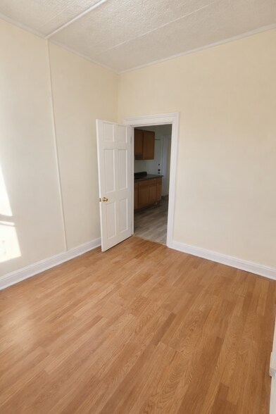 Building Photo - 107 2nd Ave