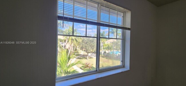 Building Photo - 6505 Emerald Dunes Dr