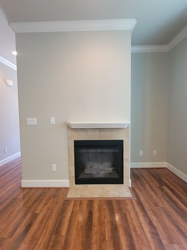 Building Photo - Charming Midtown Petaluma  – 3 Bed, 2.5 Bath
