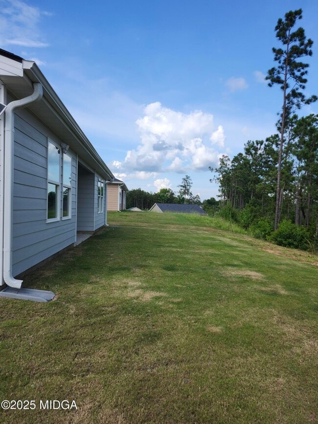 Building Photo - 272 Laurel Springs Dr
