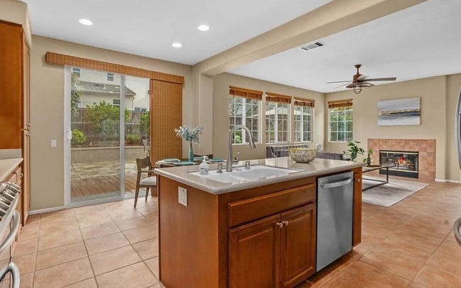 Building Photo - Available for Rent – Beautiful Gated 3BD/3BA Home Near Cal State San Marcos