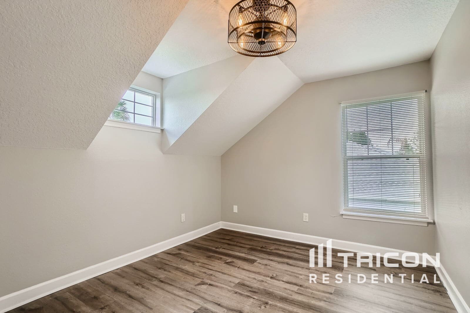 Building Photo - 1013 Bj Brandy Cove