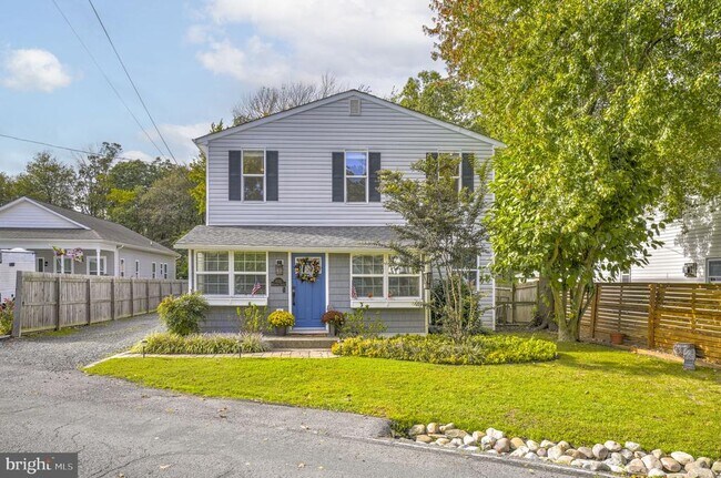 Building Photo - 6032 Melbourne Ave