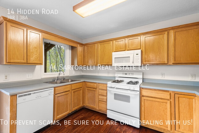 Building Photo - 14 Hidden Rd