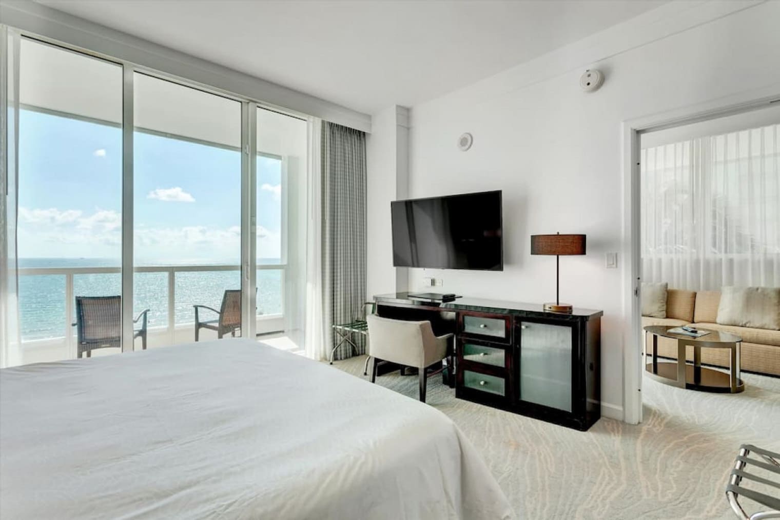 Building Photo - 4391 Collins Ave