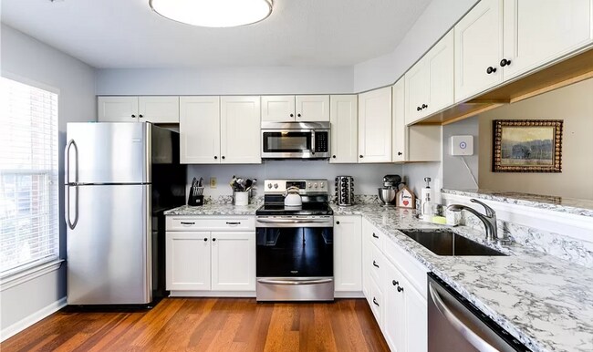 Building Photo - 4922 Bunclody Ct