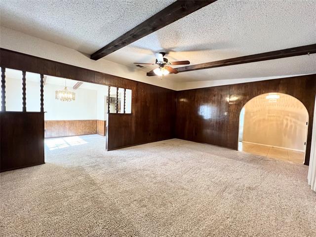 Building Photo - 2804 Canyon Dr