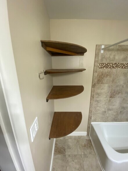 bathroom - 1036 SW 149th St