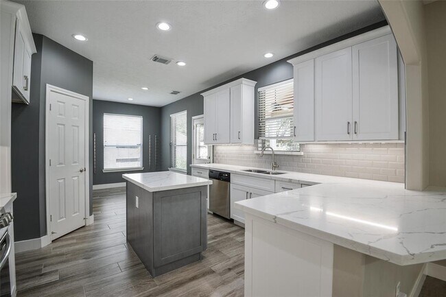 Building Photo - 20702 Arbor Bend Ct