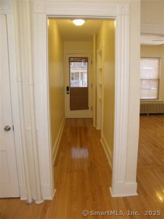 Building Photo - 174 Mansfield St