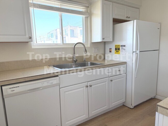 Building Photo - ***Beautiful Oceanfront 3 bed, 2 bath, 2,076 sqft House in Carlsbad Village - Available 06/15***