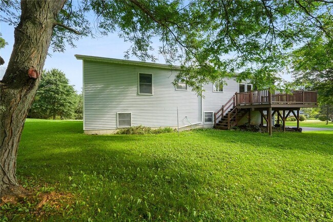 Building Photo - 7151 Podunk Rd