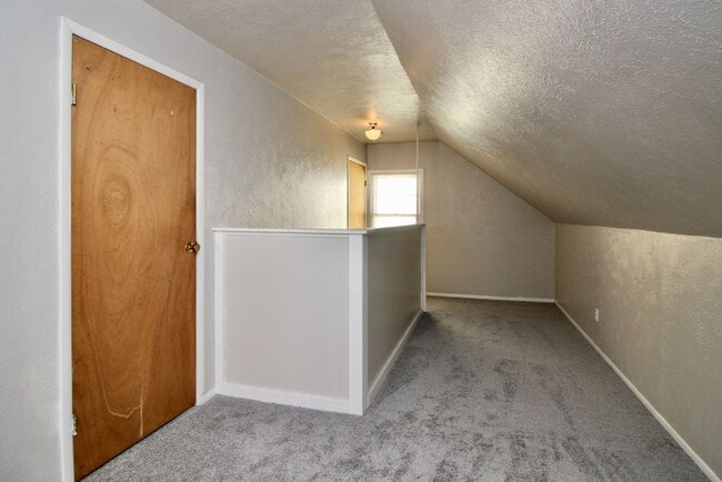 Building Photo - 3 bedroom house for rent