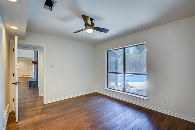 Building Photo - 307 Oakmont Dr