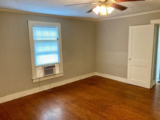 Building Photo - 427 Fairmont Ave