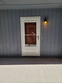Building Photo - Recently Updated Condo for Home