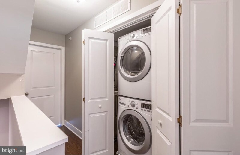 Building Photo - 1248 N 25th St