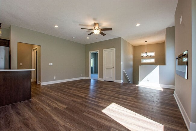 Building Photo - S342-346 North Allen Street