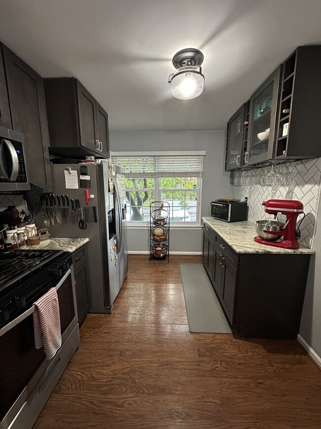 Building Photo - 121 Iron Bark Ct
