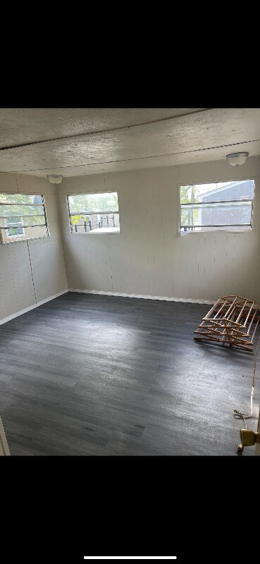 Building Photo - 110 4th St