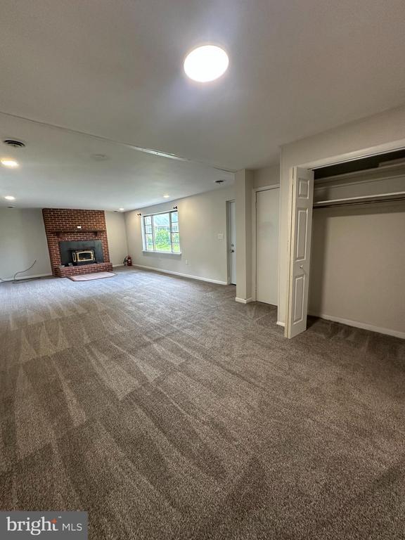 Building Photo - 80 Westmoreland Dr