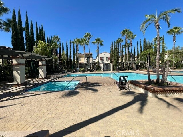 Building Photo - 717 S Casita St