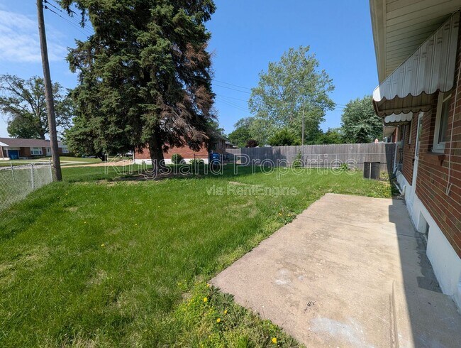 Building Photo - 9418 Pattonwood Dr