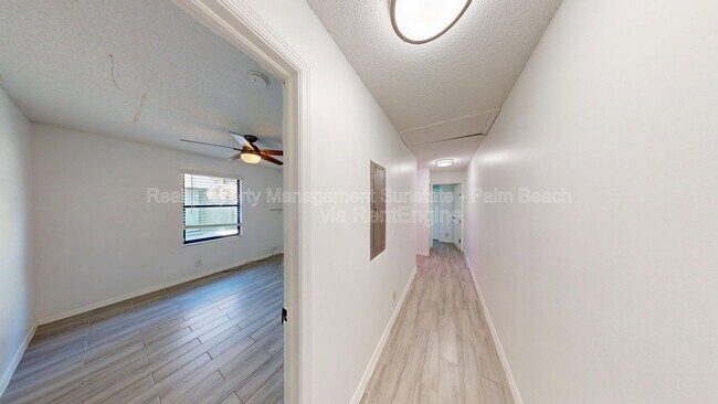 Building Photo - 13789 Bottlebrush Ct