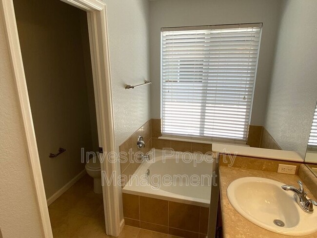 Building Photo - 2970 S Elati St