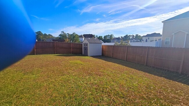 Building Photo - 4 BR 3.5 BA in Swansboro!