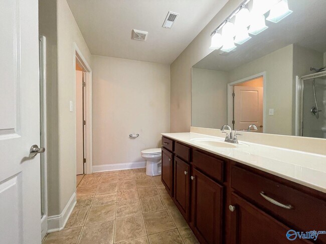 Building Photo - 57 NW Moore Farm Cir