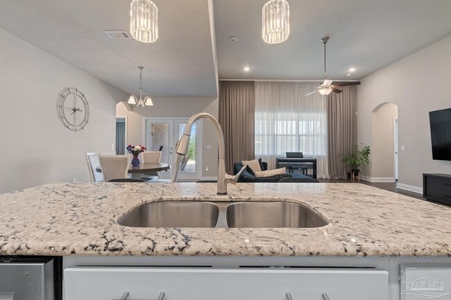 Building Photo - 3552 Pelican Bay Cir