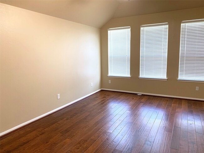 Building Photo - 2822 Chalet Knolls Ln