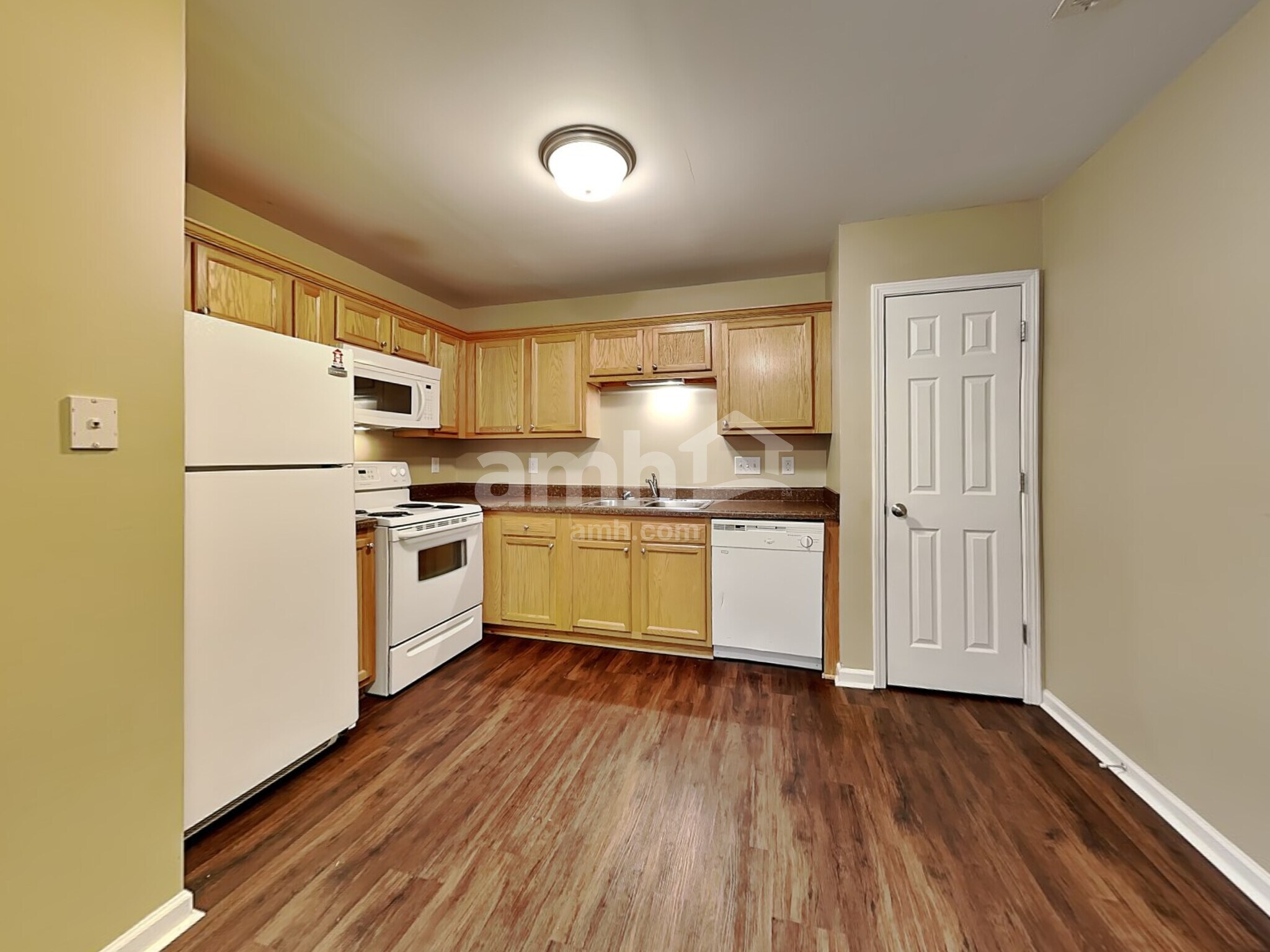 Building Photo - 71 Wolf Creek Ln