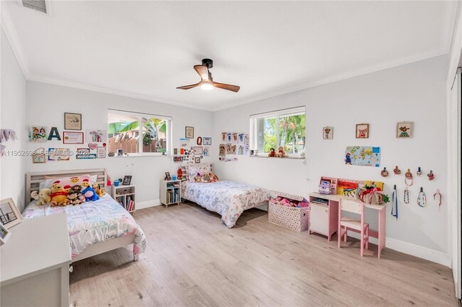 Building Photo - 15930 SW 90th Ave