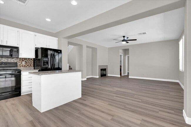 Building Photo - Summerlin Las Vegas Pool home 5 bedrooms