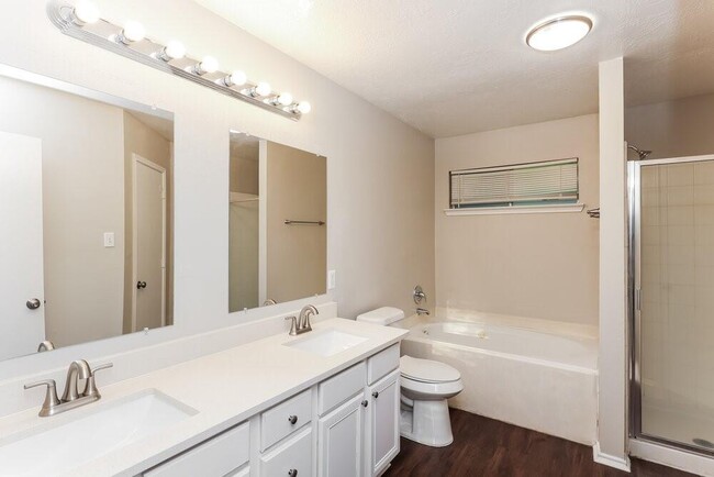 Building Photo - 8815 Roaring Point Dr