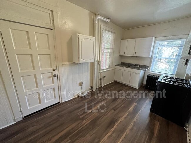 Building Photo - 312 Beaver St