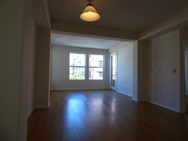 Building Photo - 350 K St