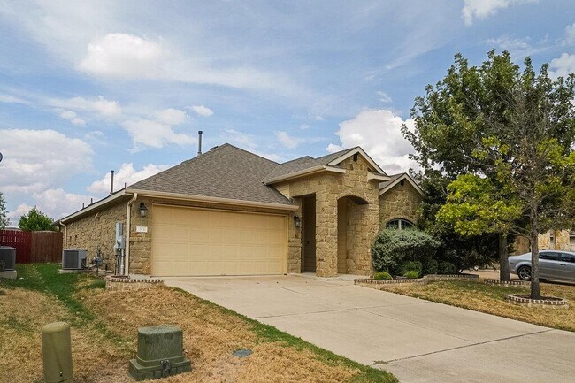 Building Photo - 313 Longhorn Cavern Rd