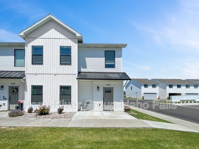Building Photo - 2930 Sunburst Dr