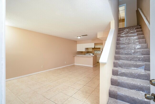 Building Photo - 123 Rio Del Mar St