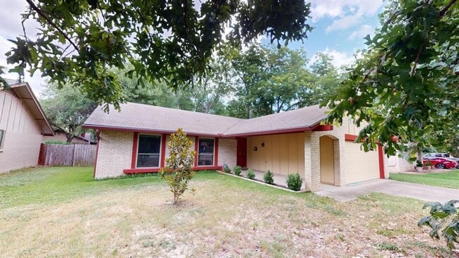 Building Photo - 9215 Hunters Trace E