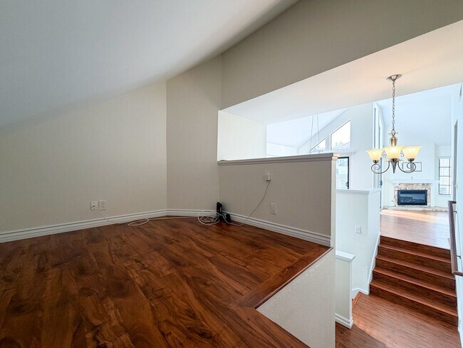 Building Photo - 407 Shoreview Dr