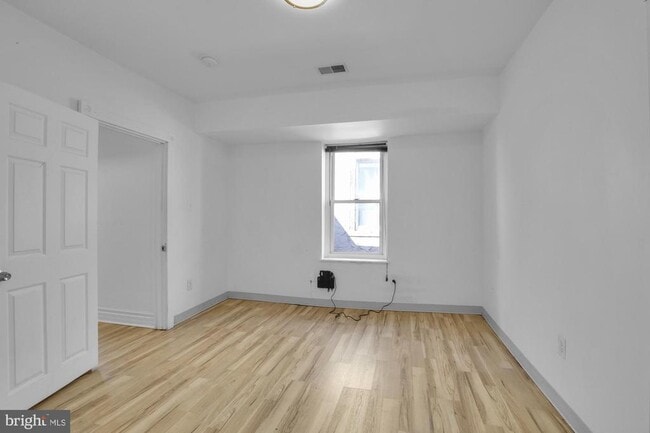 Building Photo - 3215 Winter St