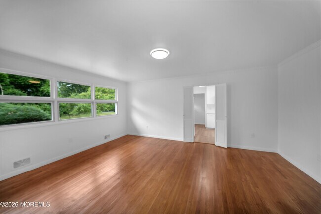 Building Photo - 170 Bingham Ave
