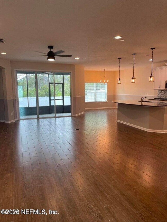Building Photo - 81051 Leeside Ct