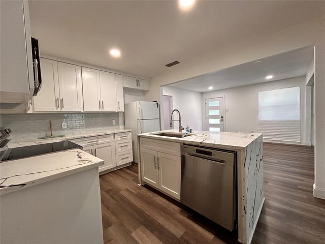 Building Photo - 2707 El Capitan Dr