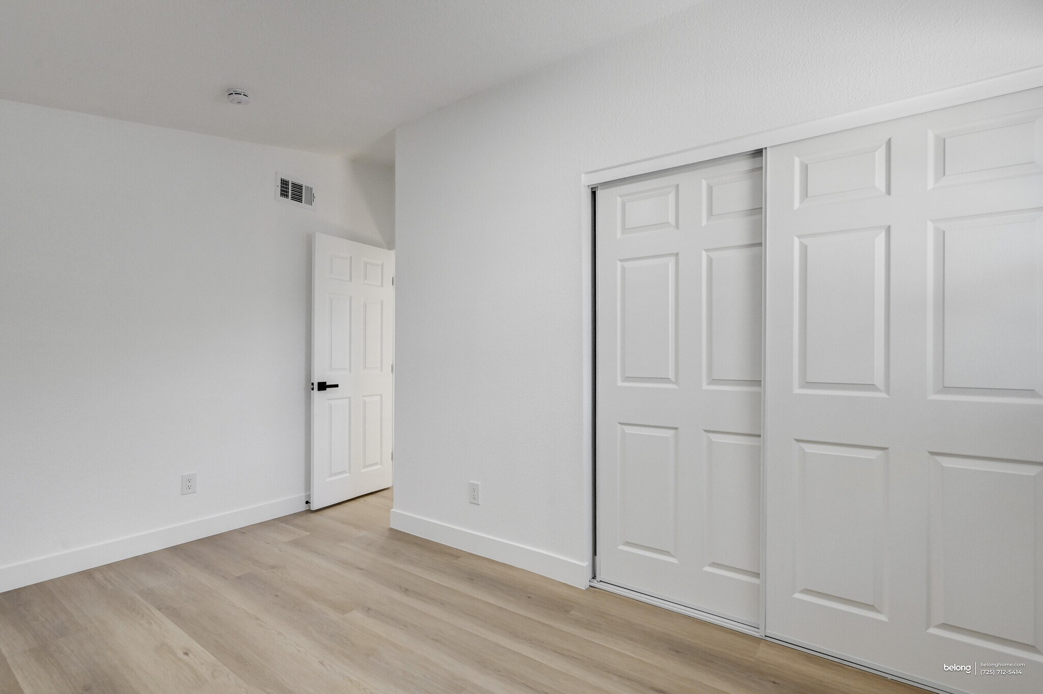 Building Photo - 5326 Evergreen Ave